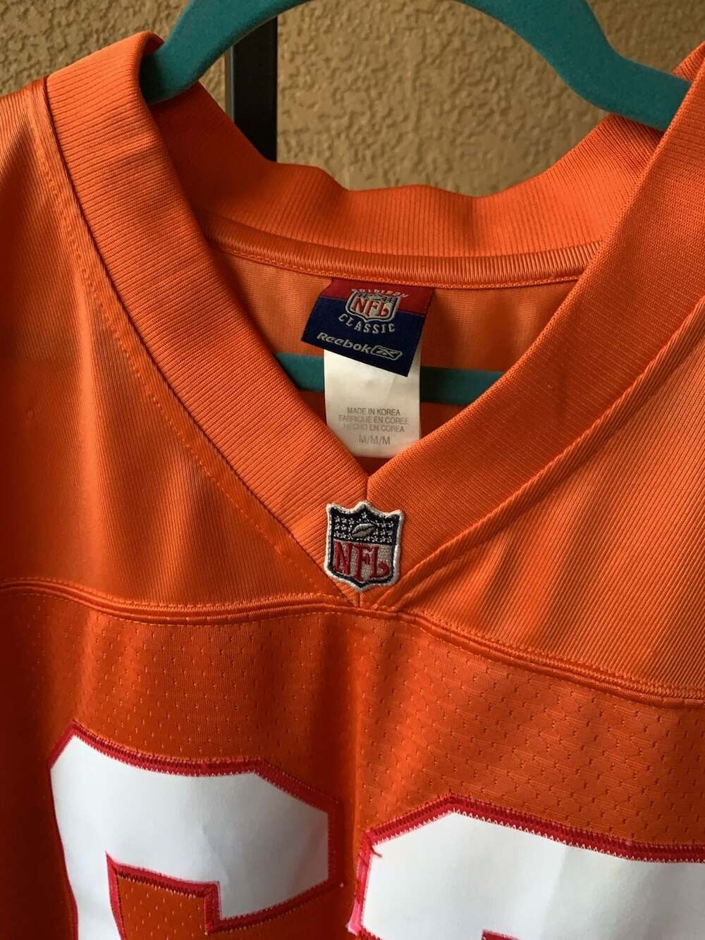 Reebok NFL Classic Tampa Bay Buccaneers Lee Roy Selmon 63 Throwback Jersey Size - Picture 3 of 6